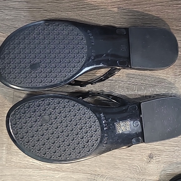 Tory Burch size 8 black jelly flip flops - Picture 4 of 5